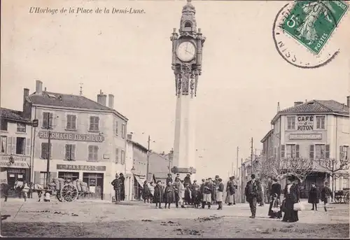 CPA Horloge de la Place de La Demi Lune, Pharmacie Dethieux, Café