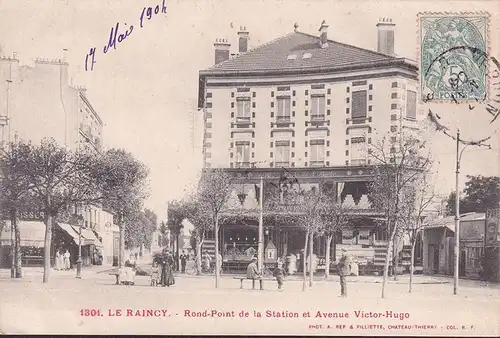 CPA Le Raincy, Rond Point de la Station et Avenue Victor Hugo, Felix Potin, couru en 1904