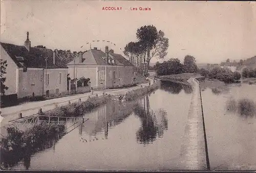 CPA Accolay, Les Quais, en marche