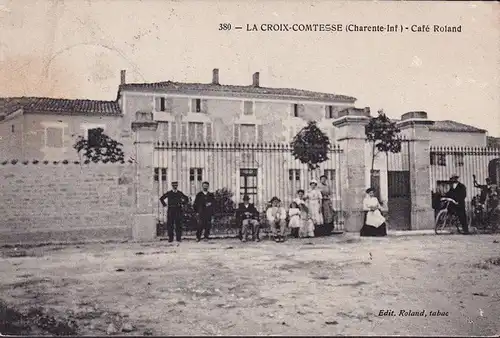 CPA La Croix Comtesse, Cafe Roland, gelaufen