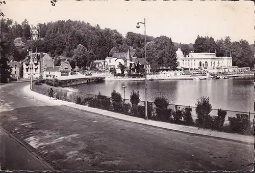 CPA Bagnoles de l Orne, Un coin du Lac et le Casino, ungelaufen