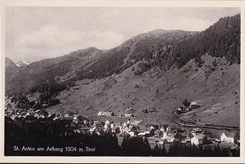 AK St. Anton am Arlberg, Panoramaansicht, ungelaufen