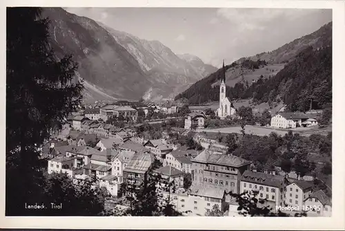 AK St. Anton am Arlberg, Stadtansicht mit Kirche, ungelaufen