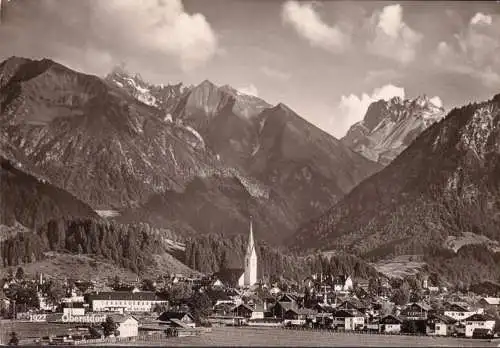 AK Oberstdorf, vue de la ville, église, couru en 1958