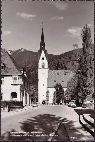 AK Kötschach Mauthen, vue sur la route, église, voitures, incursion