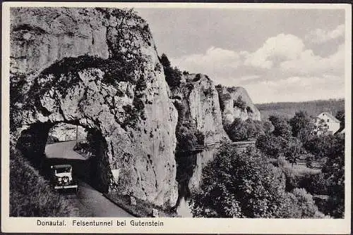 AK Gutenstein im Donautal, Felsentunnel, Auto, ungelaufen