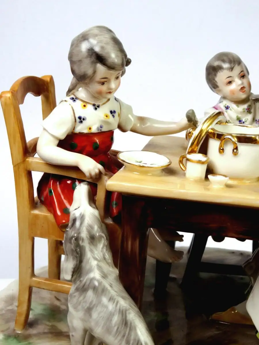 Family Figural Group by Ernst Bohne Söhne 6