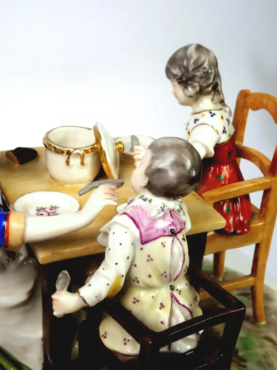 Family Figural Group by Ernst Bohne Söhne 7