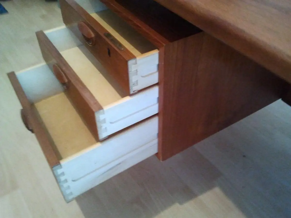 Schreibtisch dänisches Design aus den 50/60er Jahren 5