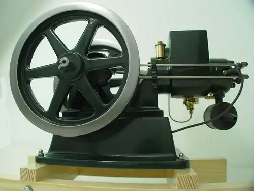 Modellmotor - Gasmotor - Viertaktmotor