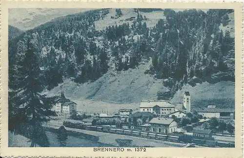 Italien, Brenner Brennero, ungebr. sw-AK m. Zug u . Bahnhof. #3086