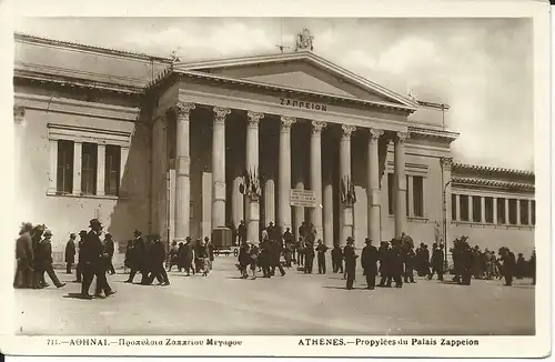 Griechenland, Athen Propylées du Palais Zappeion m. Personen, 1939 gebr. sw-AK