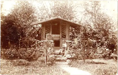 Bayern 1908, Posthilfstelle OB Taxe Bidingen auf sw-Foto AK m. Gartenhaus u Kind