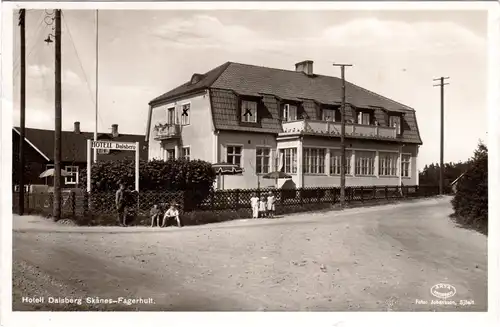 Schweden, Skanes-Fagerhult, Hotel Dalsberg m. Personen, gebr. sw-AK