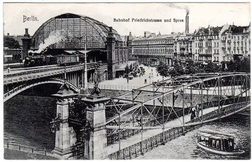 Berlin, Bahnhof Friedrichstrasse m. Dampflokomotive, ungebr. sw-AK