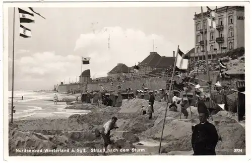 Westerland Sylt nach dem Sturm m. Hotel Miramar, 1932 gebr. Foto-AK.