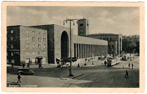 Stuttgart, Haupt Bahnhof m. Trambahn Hotel, u. Oldtimern, gebr. sw-AK