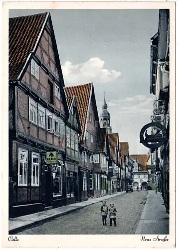 Celle, neue Strasse m. Geschäften, Kindern u. Oldtimer, ungebr. Farb-AK