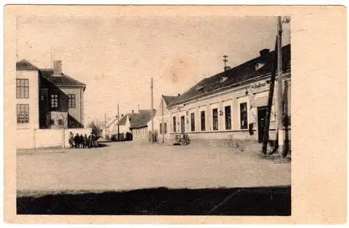 Österreich, Schönfeld N.-D., Strassenansicht m. Kaufhaus, 1944 gebr. sw-AK