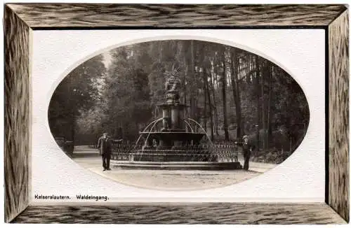 Kaiserslautern, Waldeingeng m. Brunnen, 1914 gebr. Foto Präge AK m. Rahmen