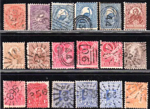 New South Wales Neusüdwales Australien, 18 alte Marken m. Nummernstempel