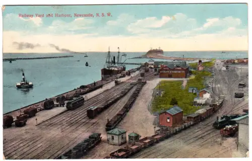 Australien, Newcastle NSW, Railway Yard and Harbour, ungebr. Farb-AK m. Dampflok
