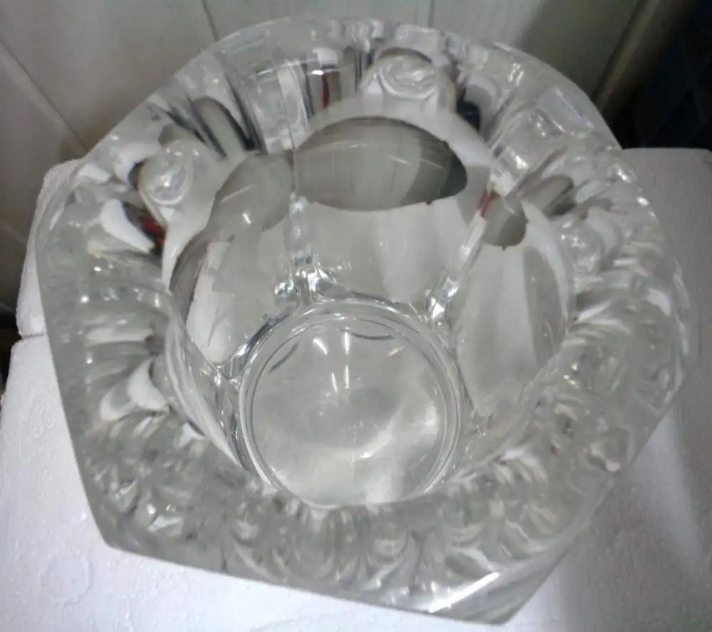 Schwere Vase von Kosta (Boda), 6 eckig mit dem Götterboten Hermes 2