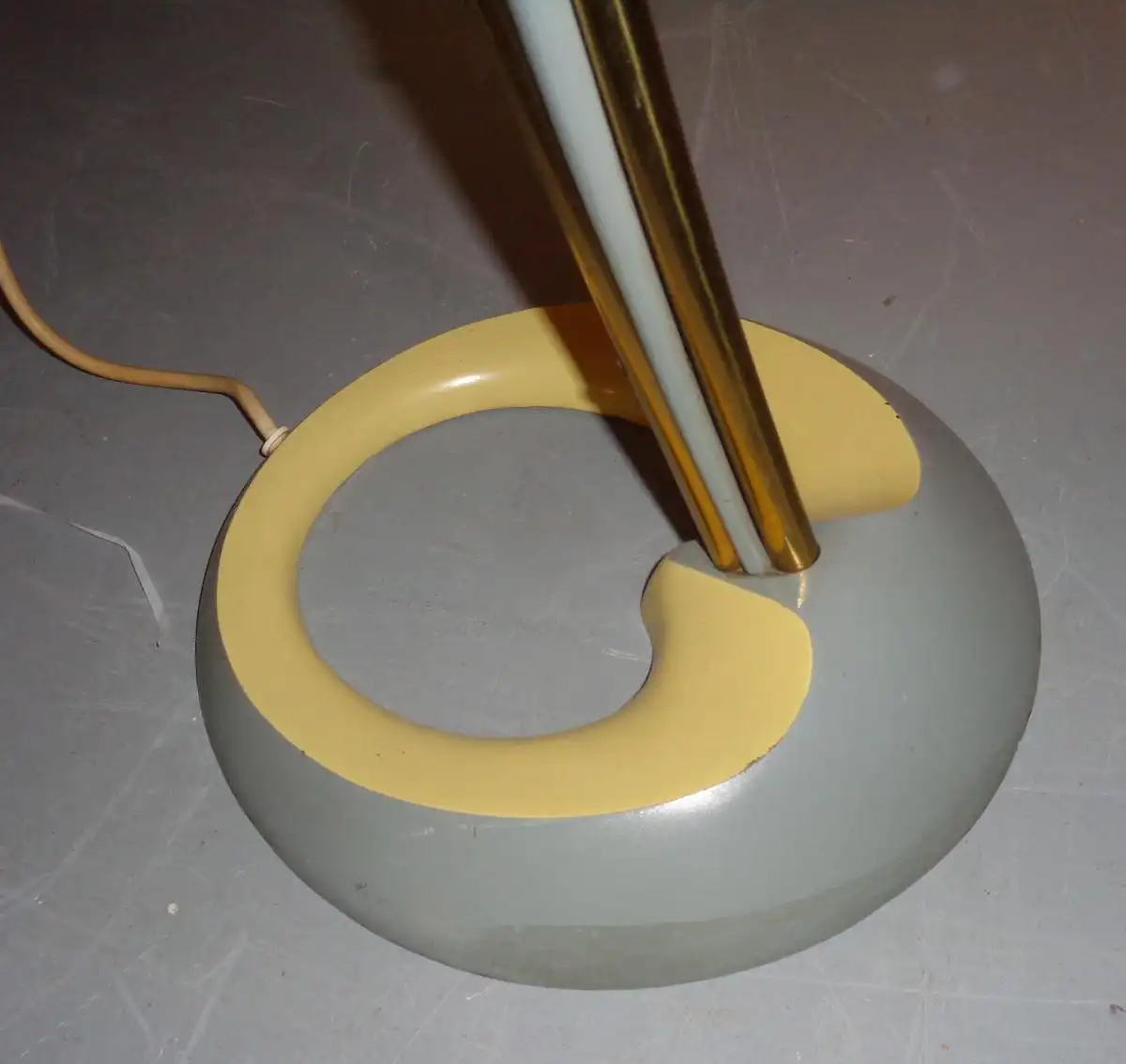 Stehlampe mit 2 Tütenschirmen, Tütenlampe, Dame & Co Neheim, Design: Carl Auböck 10