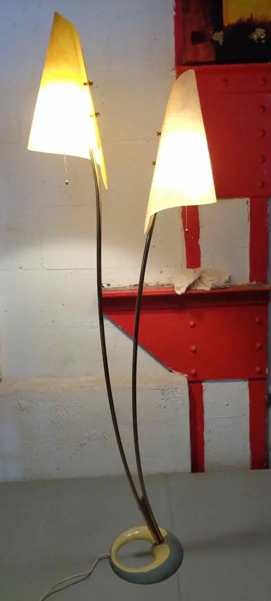 Stehlampe mit 2 Tütenschirmen, Tütenlampe, Dame & Co Neheim, Design: Carl Auböck 5