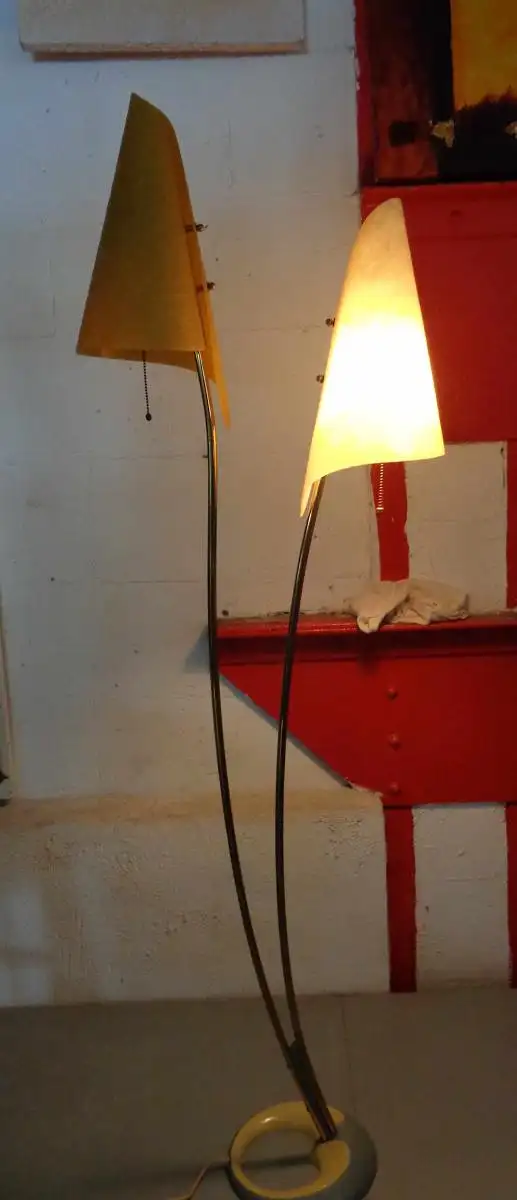 Stehlampe mit 2 Tütenschirmen, Tütenlampe, Dame & Co Neheim, Design: Carl Auböck 7