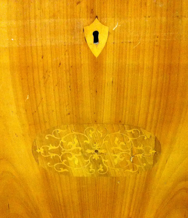 Eleganter Sekretär des Spätbiedermeier. 2