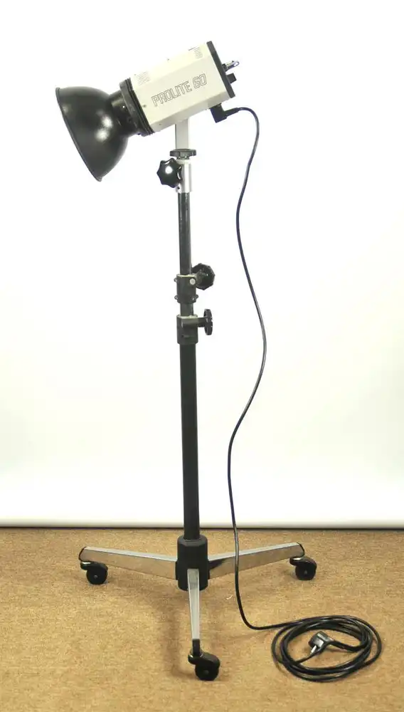 Vintage Studioblitze, Leuchten, Stative 1