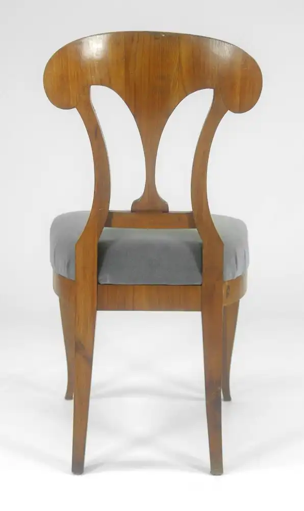 Eleganter Biedermeier Schaufelstuhl. 2