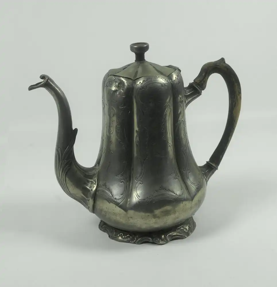 Zinn, dekorative elegante Kaffeekanne, England um 1880 0