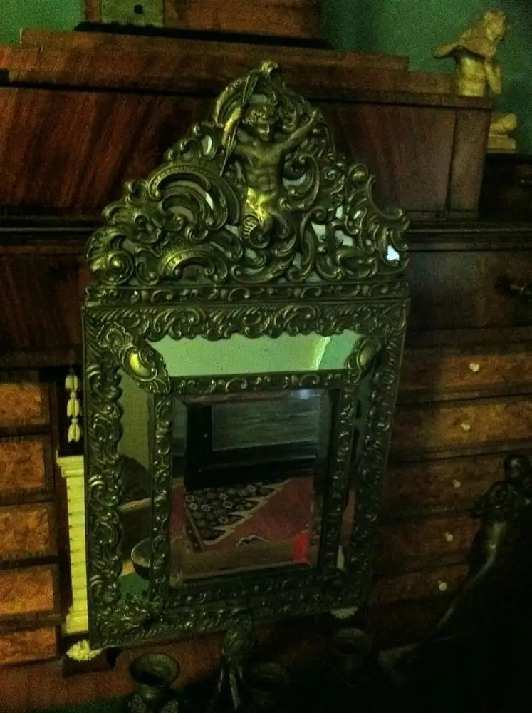 Historistischer Wandspiegel, um 1880. 5