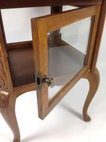 Rauchtisch, Teetisch, Coffee Table. Art déco um 1920/30.