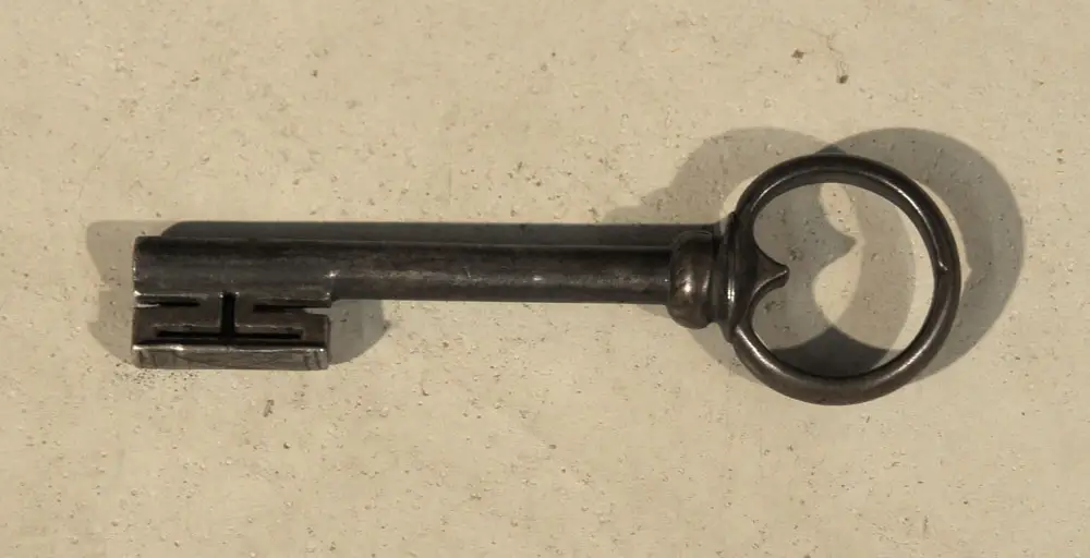 Großer Barockschrank 5