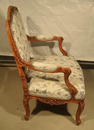 Elegantes Fauteuil, 18. Jahrhundert