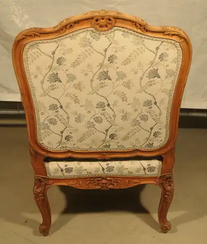 Elegantes Fauteuil, 18. Jahrhundert