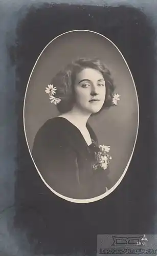 AK Hübsches junges Fräulein, Postkarte. Fotokarte, 1912, gebraucht, gut 268753