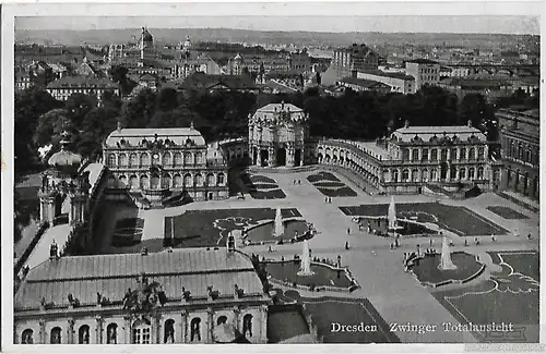 AK Dresden Zwinger. Totalansicht. ca. 1941, Postkarte. Ca. 1941, gebraucht, gut