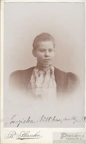Portrait Franziska Böttcher - bürgerliches junges Fäulein, Fotografie. Fotobild