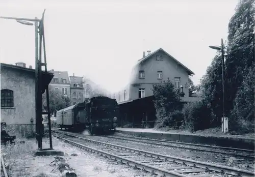 5 Original Schwarzweißfotos Dampflok 94 2105-8, Bahnhof Eibenstock unt Bf, 1975