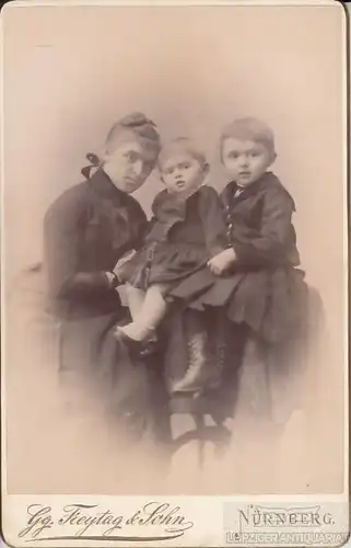 Fotografie Freytag & Sohn, Nürnberg - Portrait Mutter mit Kindern, Fotografie