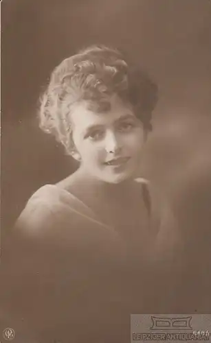 AK Hübsches junges Fräulein, Postkarte. Fotokarte, 1919, gebraucht, gut
