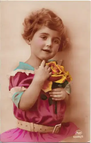 AK Mädchen mit gelber Rose. ca. 1914, Postkarte, gebraucht, gut