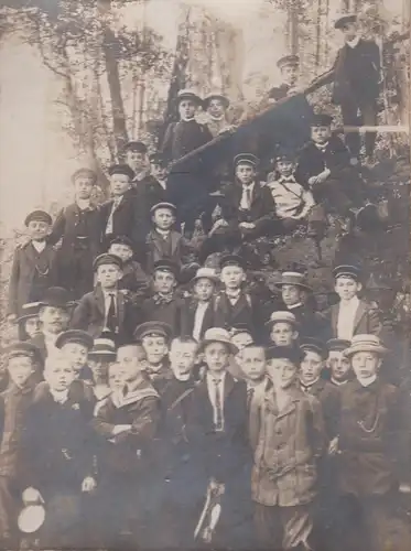Fotografie: Gruppenbild um 1900, Klassenausflug, Schulausflug, Jungen, Knaben