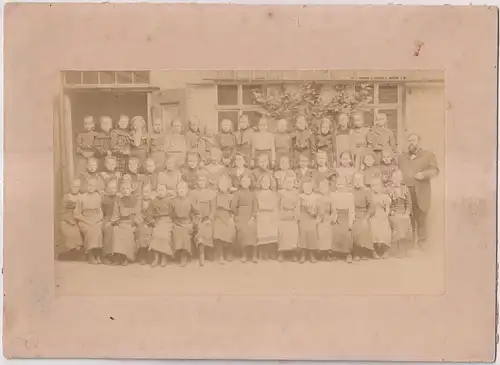 Fotografie: Gruppenbild Klassenfoto um 1900, Mädchen, Schulkasse, Fotobild