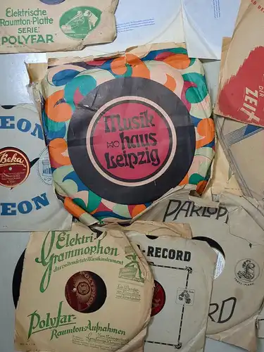 45 Schellackplatten von Grammophon, Kristall, Gramola, Tempo, Beka-Record u.a.