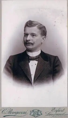 Fotografie Bregazzi, Langensalza - Portrait Herr mit Oberlippenbart, Fotografie